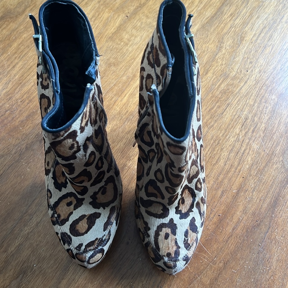Sam Edelman hair calf platform animal print ankle boot size 8 - Picture 6 of 9